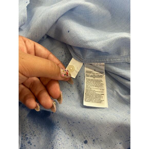 Unique Gap Blue Pintuck Popover Banded Neck I Love You Spray Paint Design Top M - Picture 7 of 8